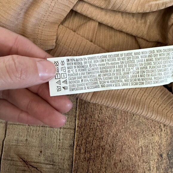 Forever 21 tan taupe knit cropped tank top with ruffle sleeves women's Large NWT - Picture 5 of 7